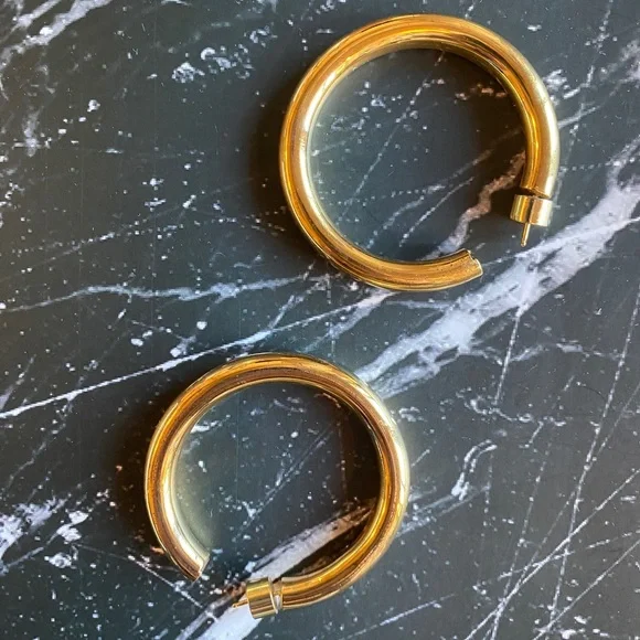 Jennifer Fisher 2" Samira Hoops - Picture 1 of 6